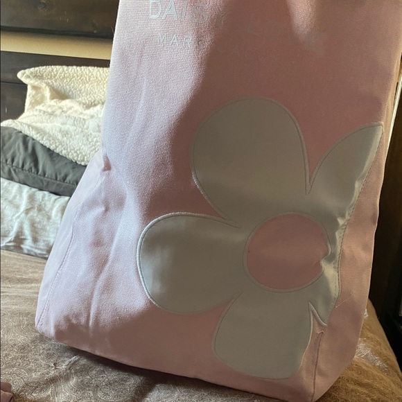 Marc Jacobs daisy tote - Picture 6 of 7